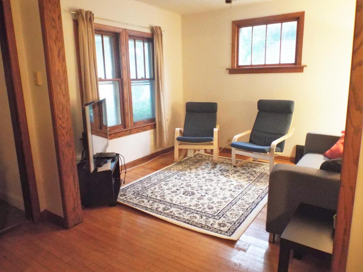 Comfortable 3 Bedroom Craftsman Bungalow In Milwaukee'S Bay View Neighborhood Esterno foto